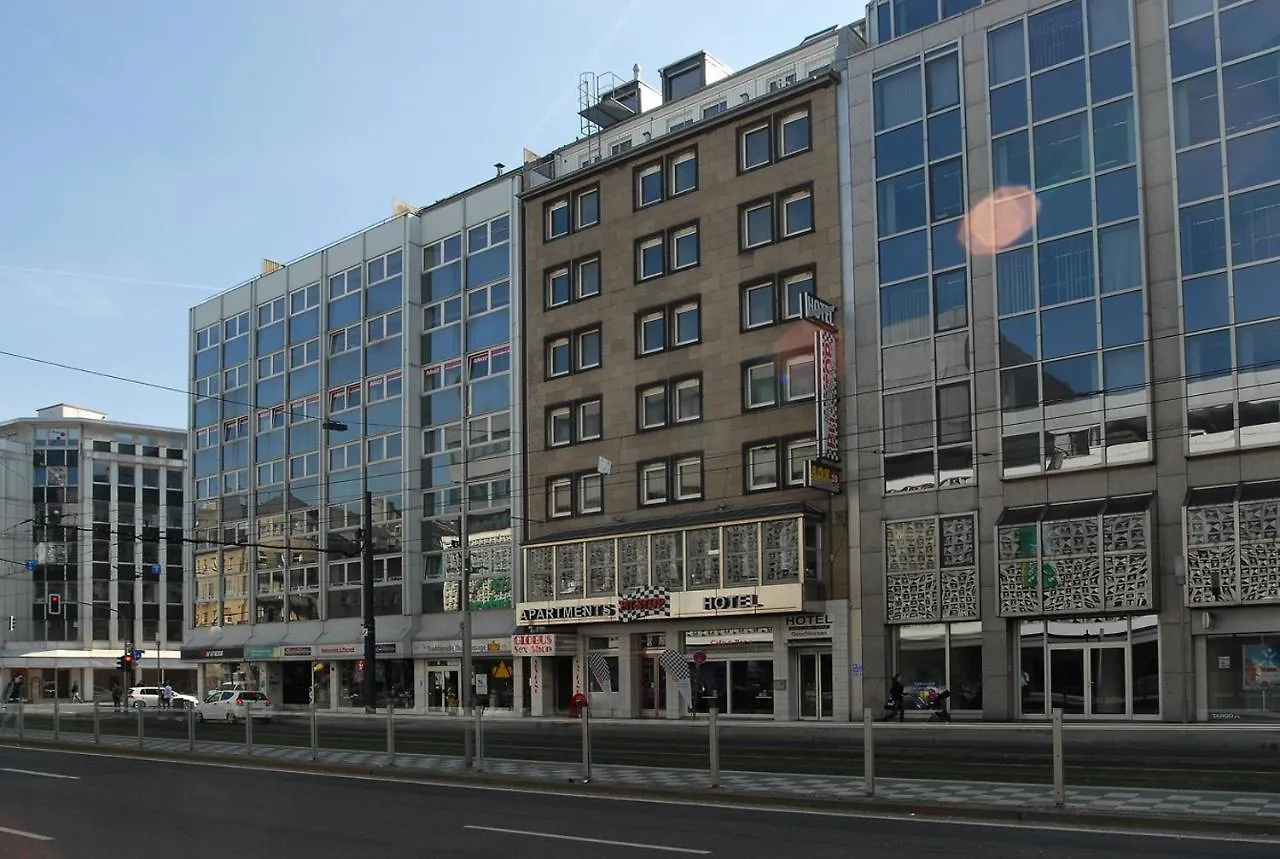 Pitstop Hotel & Boardinghouse contacts